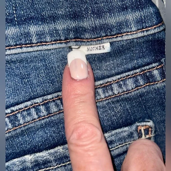 NWT💕MOTHER ‘walking on coals’ stylish ladies ankle jeans. Brand new with tags. - Picture 10 of 15